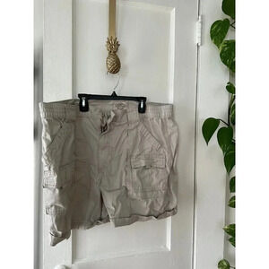 St John’s Bay Men’s size 42 shorts